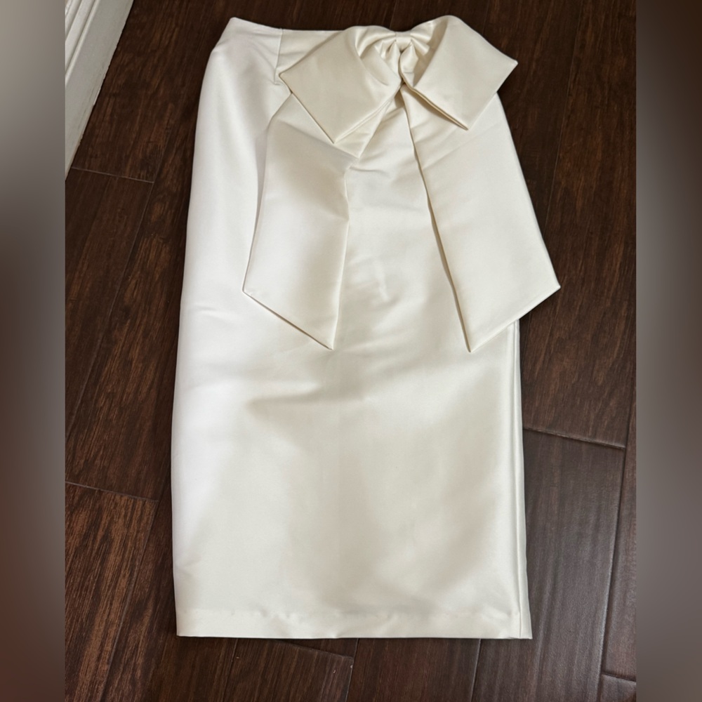 ANTONIO MELANI Cream Satin Skirt